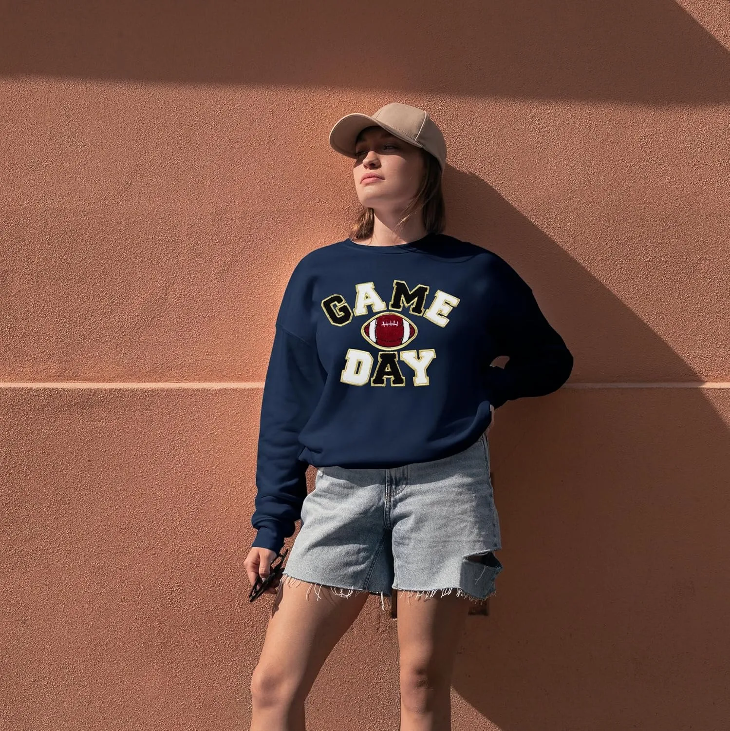 FLOYU Women Sunday Funday Sweatshirt Cute Football Graphic Pullover Game Day Weekend Tops Casual Football Season Shirt