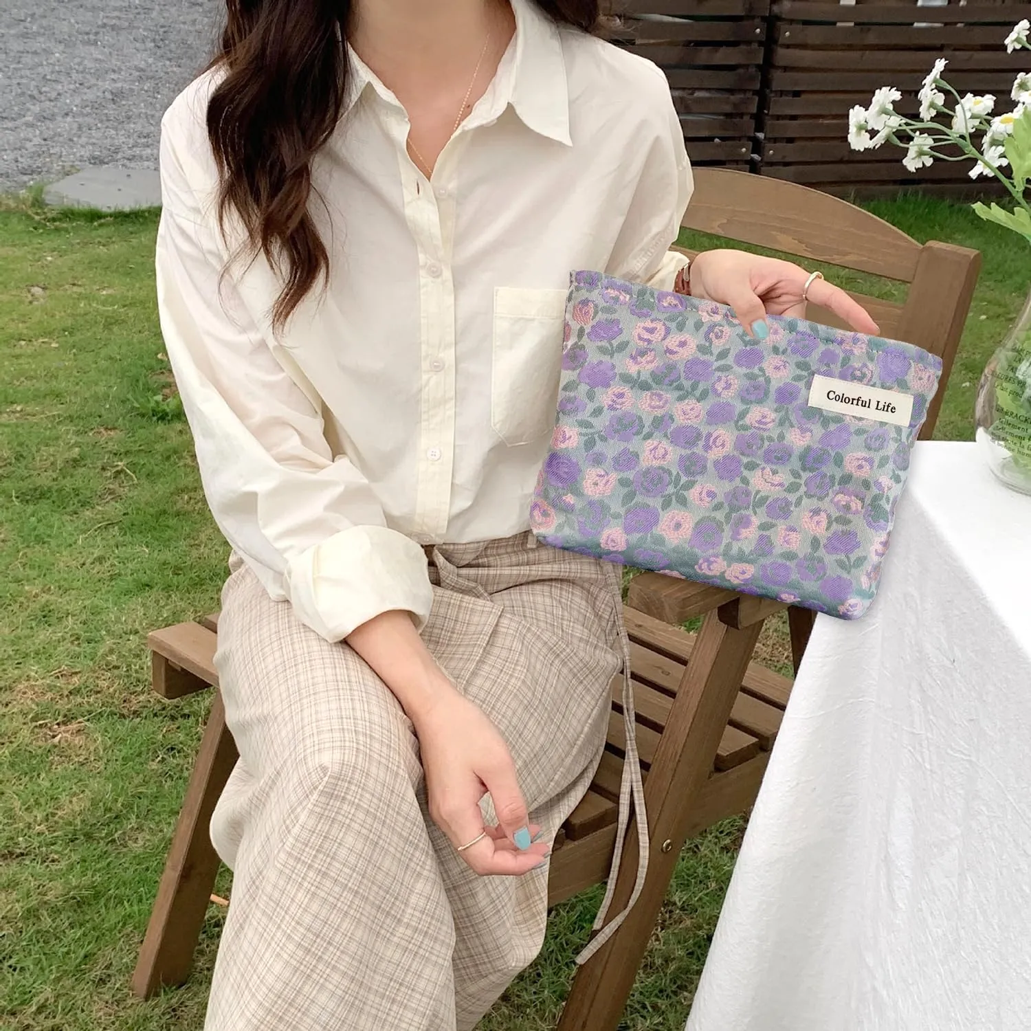 STARDW Aesthetic Floral Makeup Bag Cute Small Cosmetic Bags for Women Girls, Travel Toiletry Bag Large Capacity Zipper Makeup Pouch, Purse Organizer Pouches