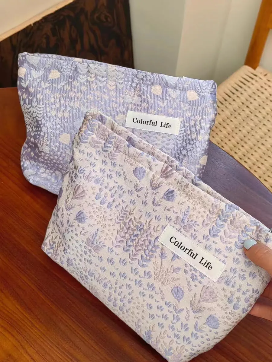 STARDW Aesthetic Floral Makeup Bag Cute Small Cosmetic Bags for Women Girls, Travel Toiletry Bag Large Capacity Zipper Makeup Pouch, Purse Organizer Pouches