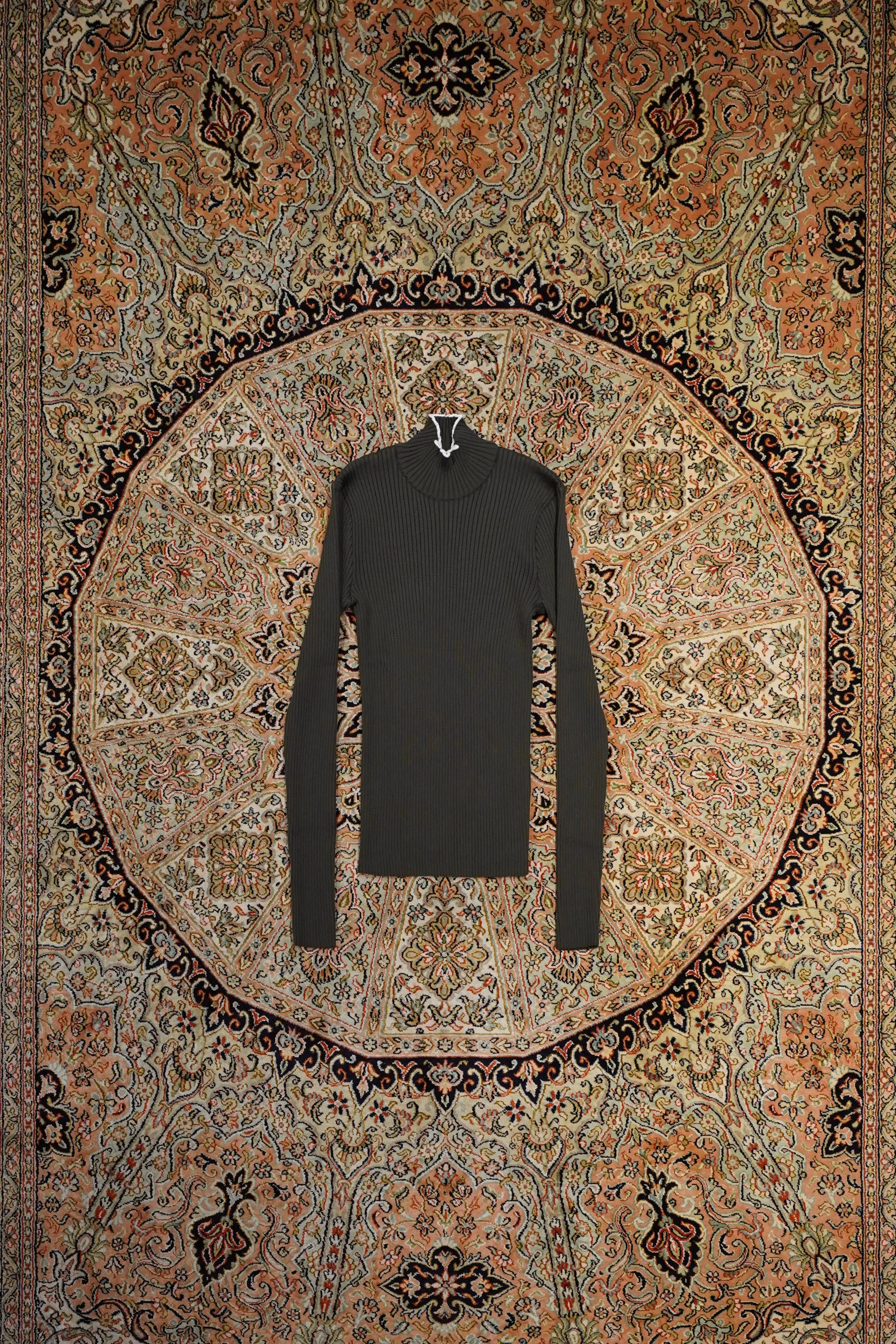 UNIFORME FUNNEL NECK MERINO WOOL SWEATER