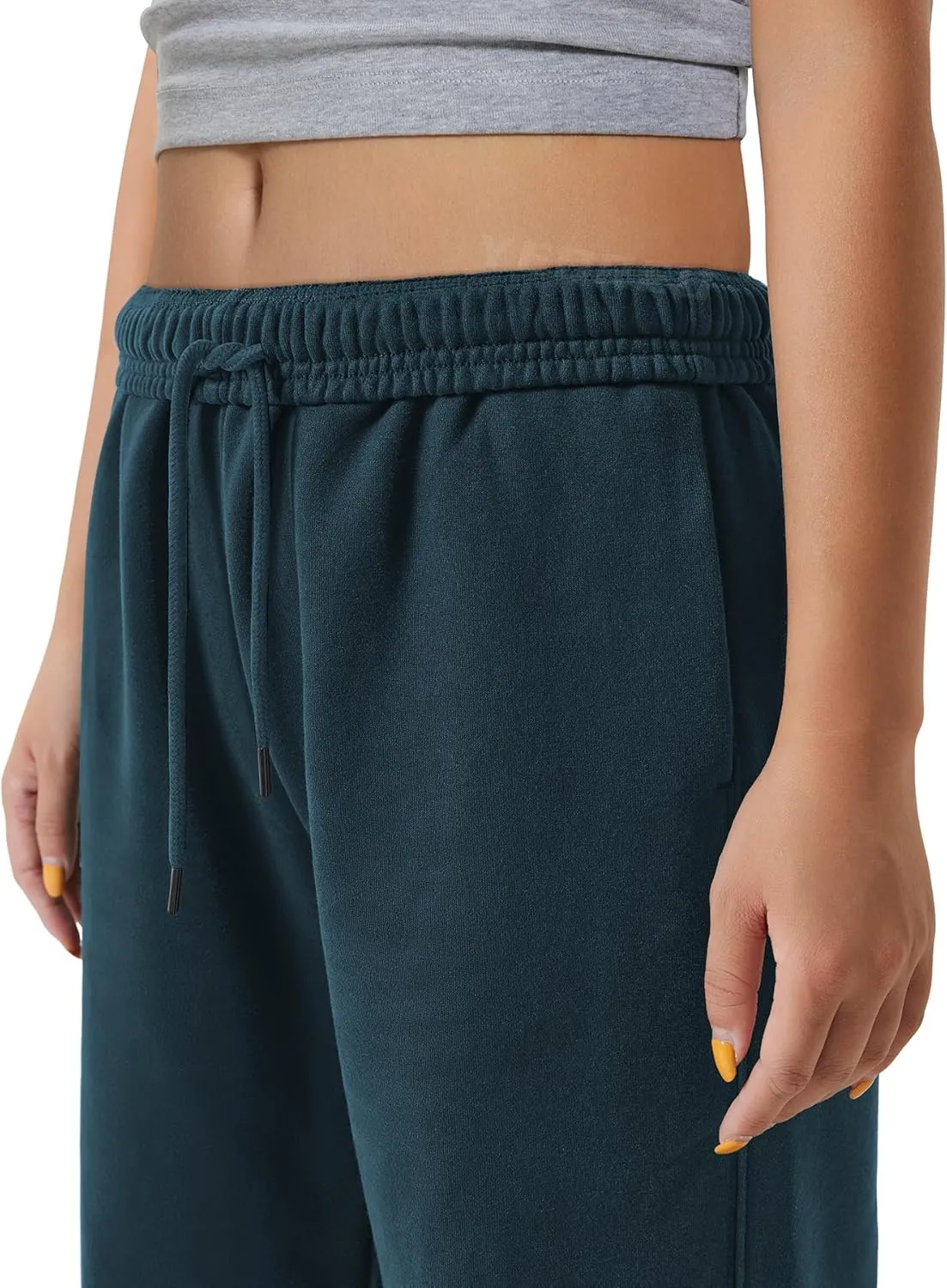 YEOREO Women's Wide Leg Sweatpants Drawstring Baggy Sweatpants Penny Fleece Lined Lounge Pants with Pockets